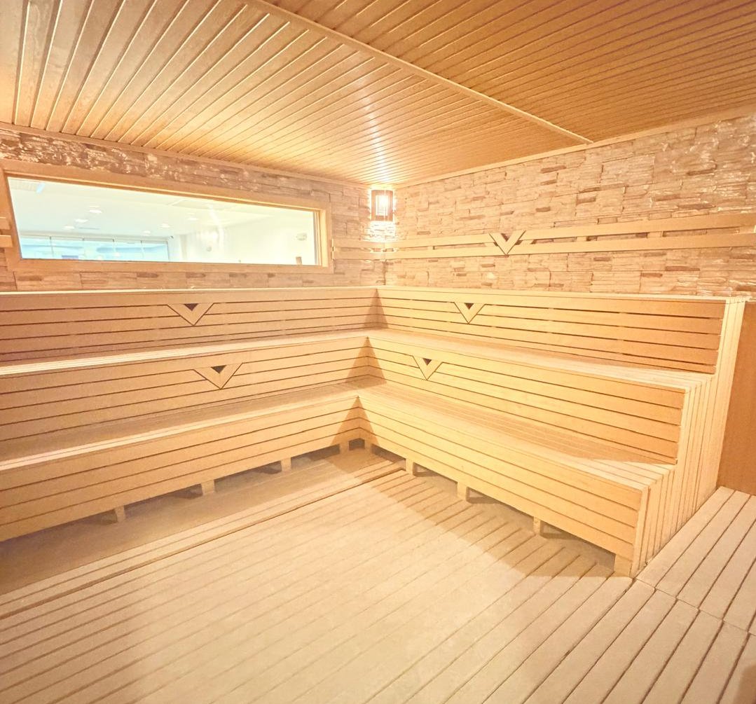 İncek'te Atlas Yüzme Spor Kulübü tesisi sauna alanı
